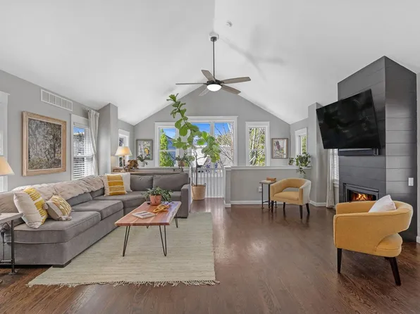 1029 Katy Ln, Longmont, CO 80504