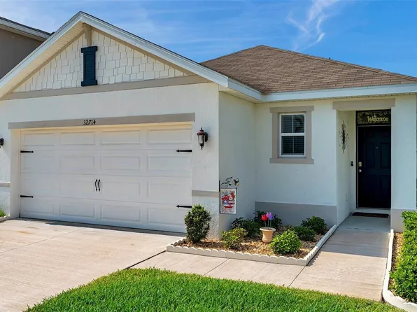 32714 Brooks Hawk Ln, Wesley Chapel, FL 33543