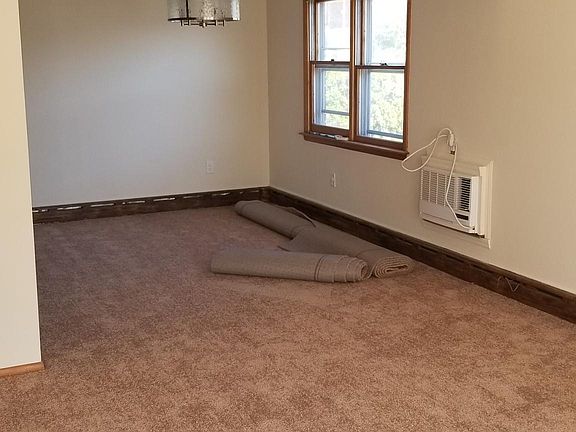 2nd image of 25 Waterford Ct
