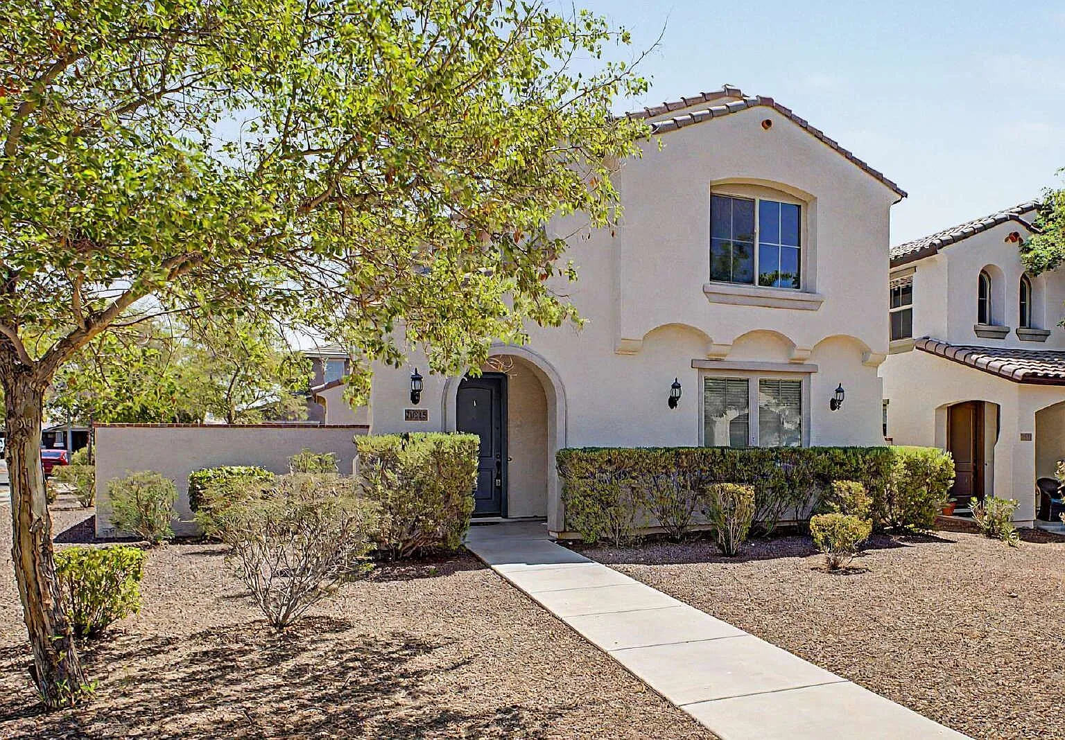 4 bed, 3.0 bath, 2514 sqft, $2,495 — Photo 4