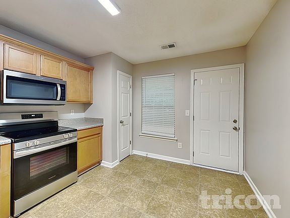5th image of 269 Lossie Ln