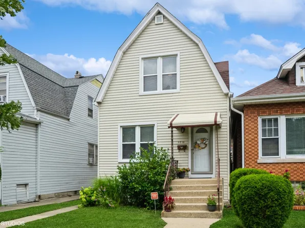 4718 W Waveland Ave, Chicago, IL 60641