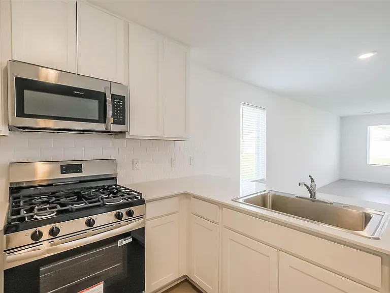 6514 Linden Leaf Dr — Photo 14