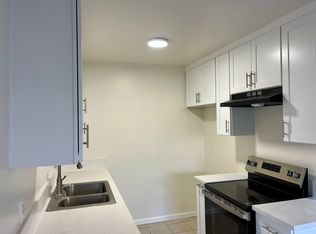 784 Gardenia Ave #3, Long Beach, CA 90813