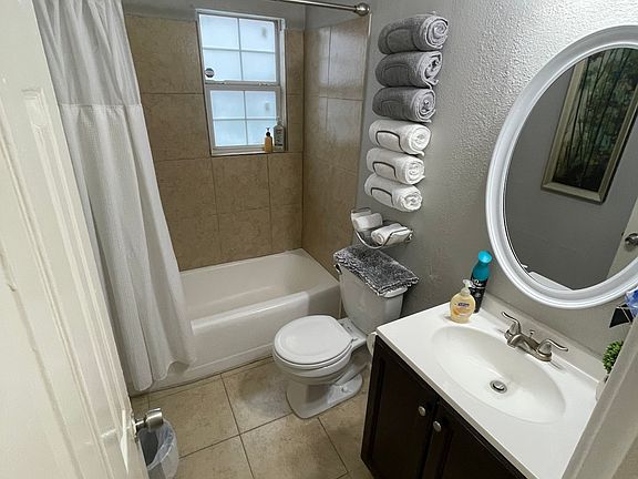 3rd image of 3008 Truxillo St #3010-2