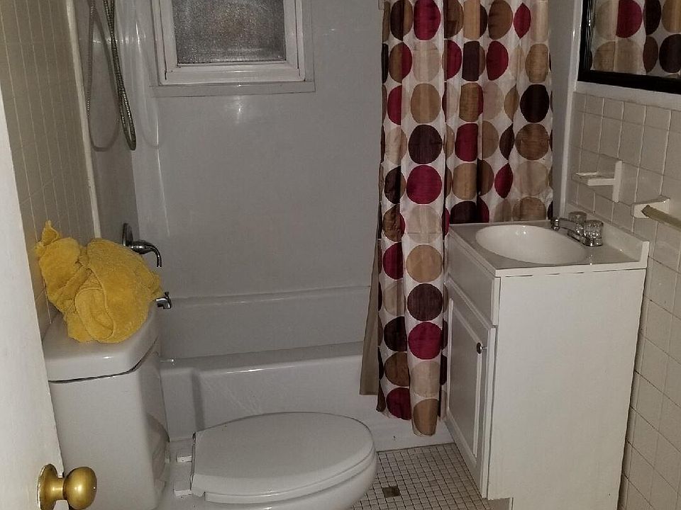 2nd image of 211 Perry Ave #1