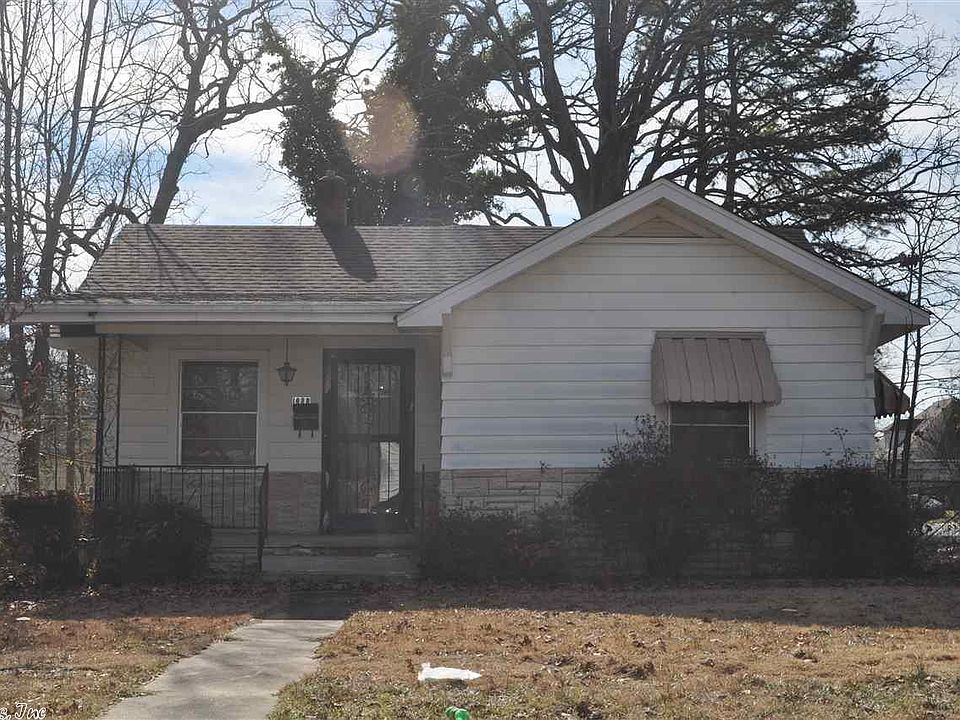 2nd image of 1422 W Short 17th St