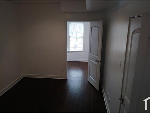 3rd image of 10734 S Avenue C APT 3