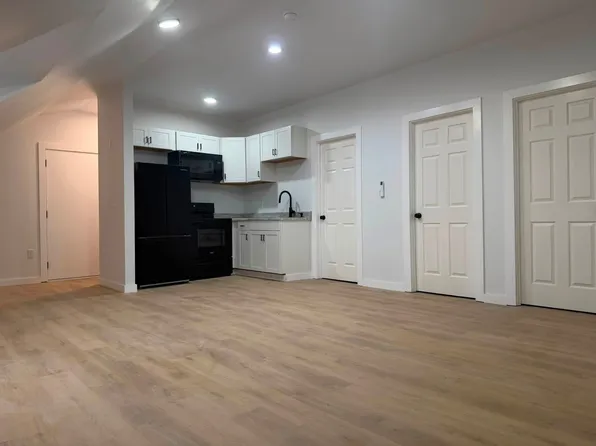 2201 7th Ave #B, Charleston, WV 25387