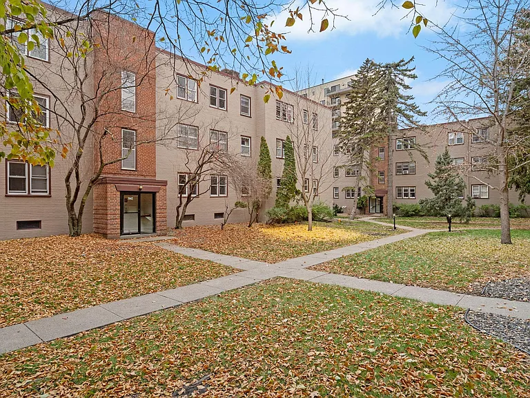 3142 W Bde Maka Ska Blvd #108 — Photo 12