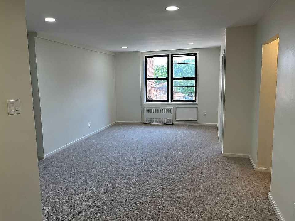 1st image of 137-38 45th Ave Unit 4D