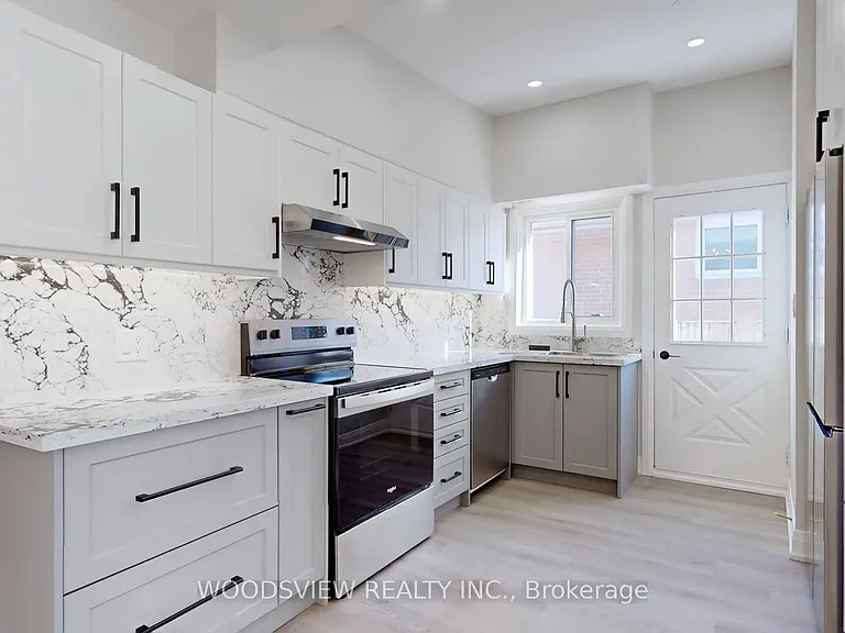 56 Niantic Cres #MAIN — Photo 2