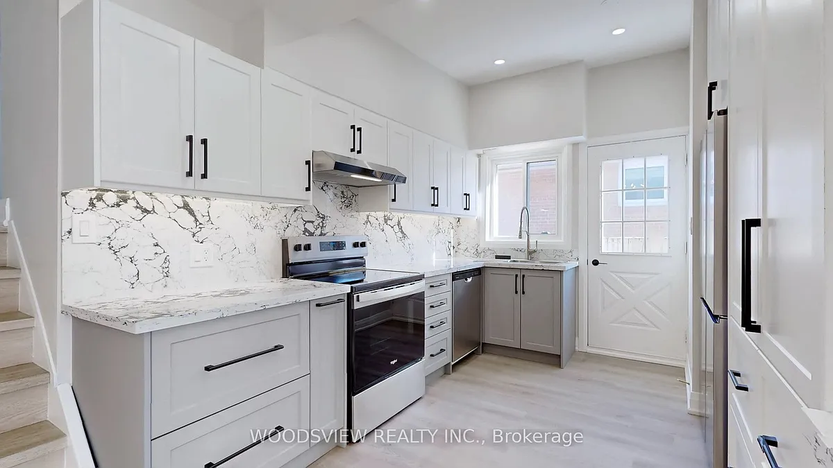 Building Photo - 56 Niantic Cres #MAIN