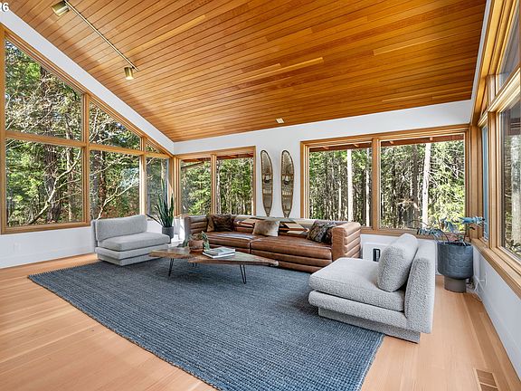 4th image of 2000 Paradise Ridge Rd