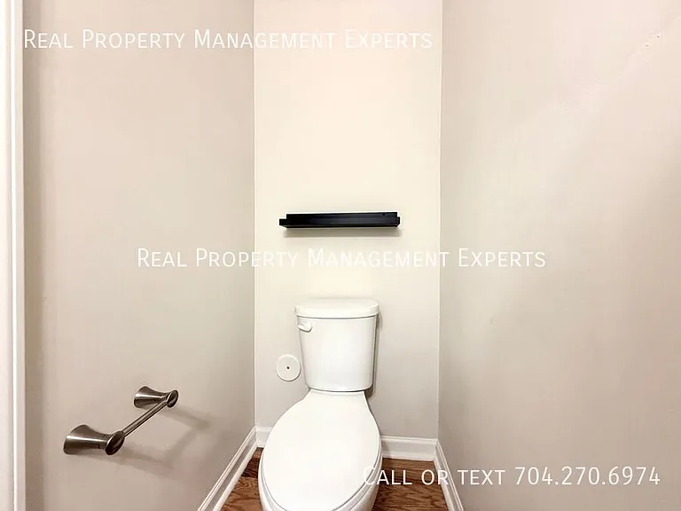 6016 Caprera Way — Photo 14
