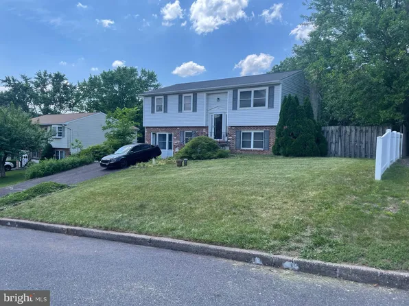 765 Duckworth Dr, Pottstown, PA 19464