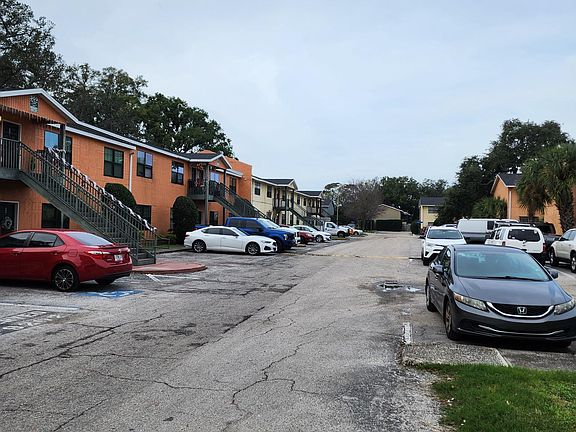 3rd image of 313 Oak Rose Ln APT 202