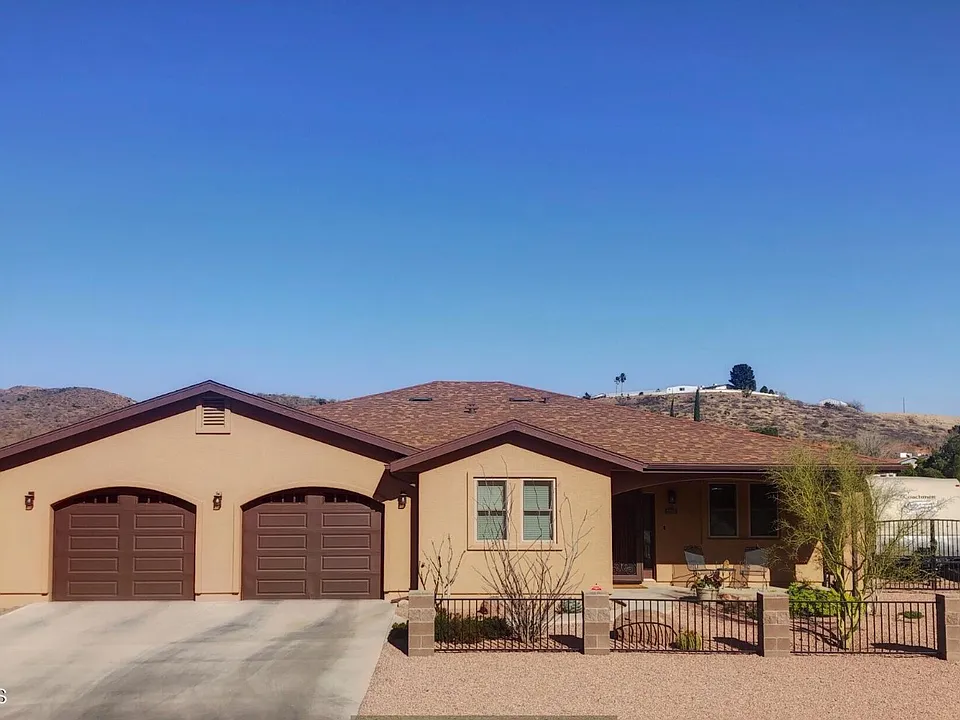 2285 N Pinaleno Pass