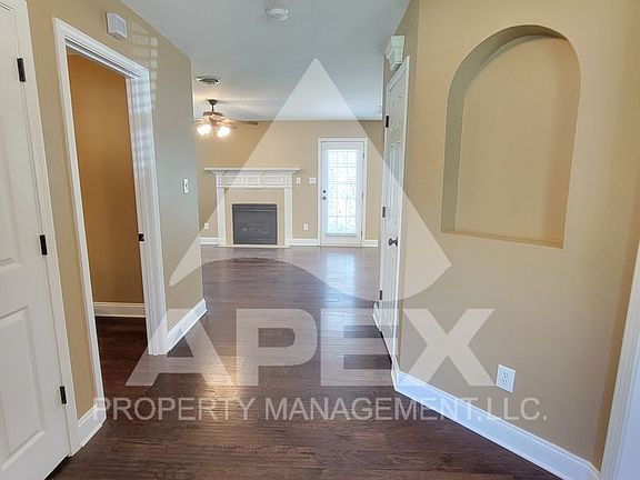5th image of 10848 Parkgate Ln