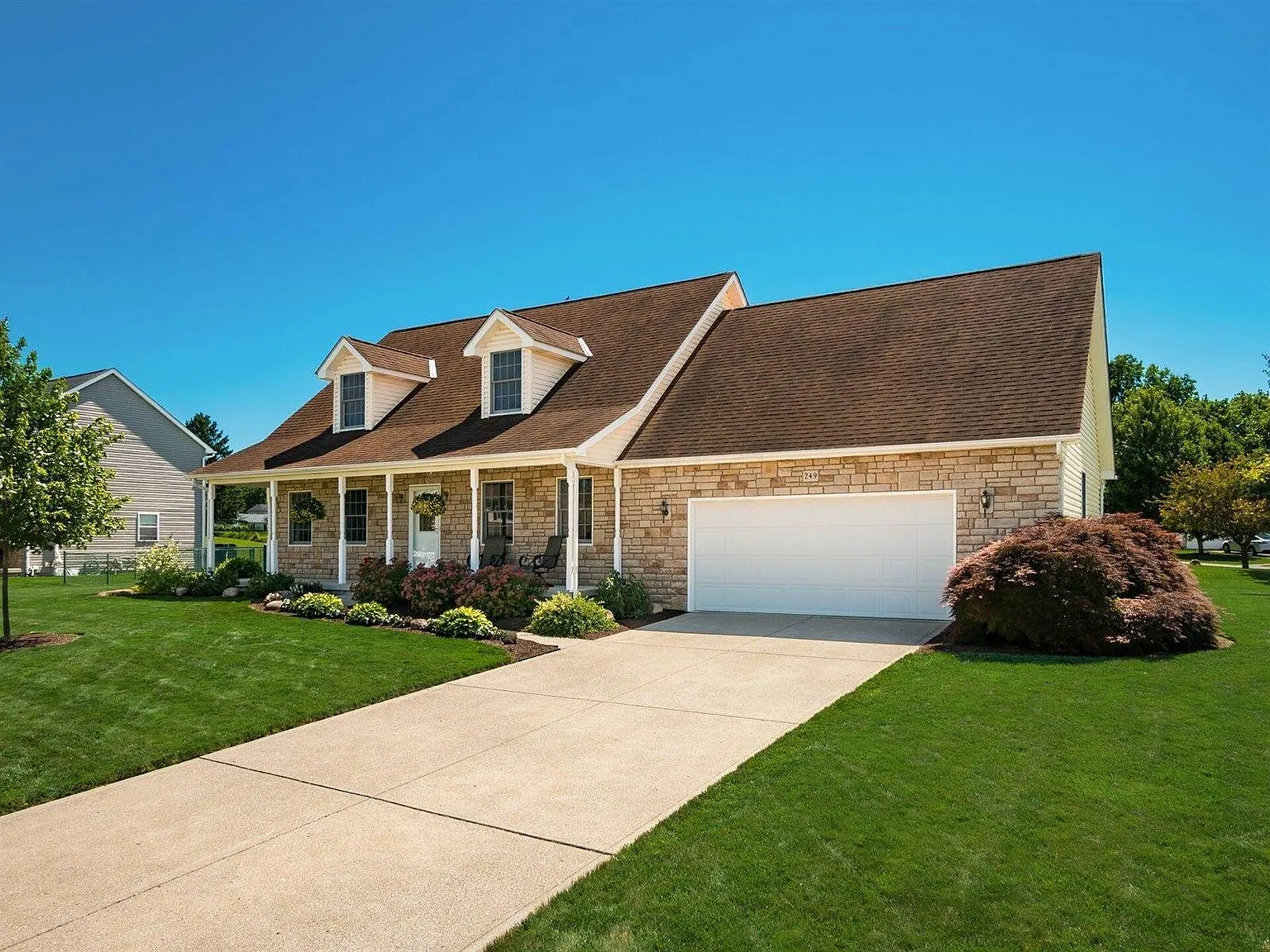 249 Stone Hedge Row Dr photo 1