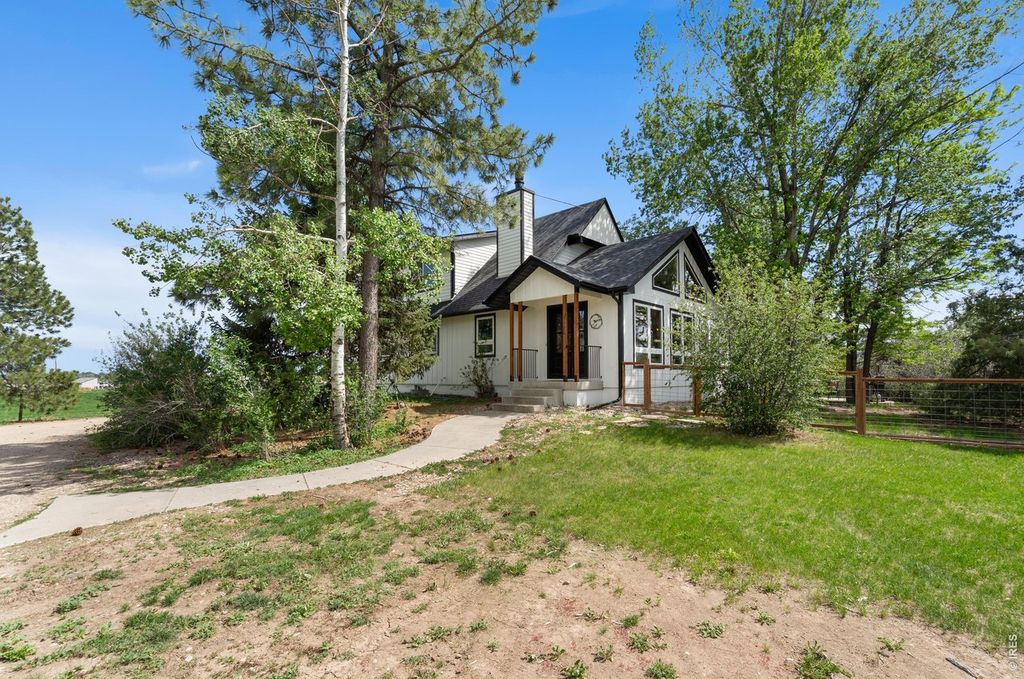 3520 Wild Bird Dr