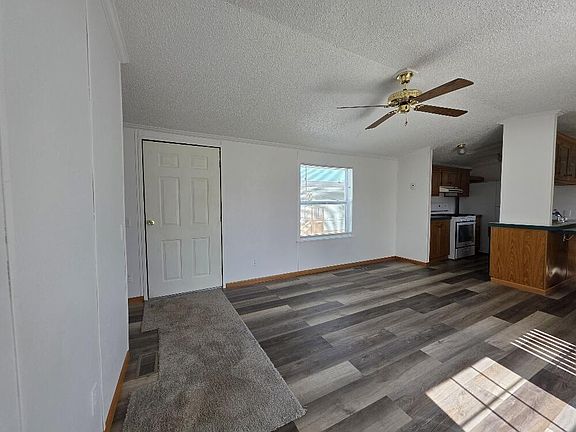 4th image of 55 Chelsey Ln