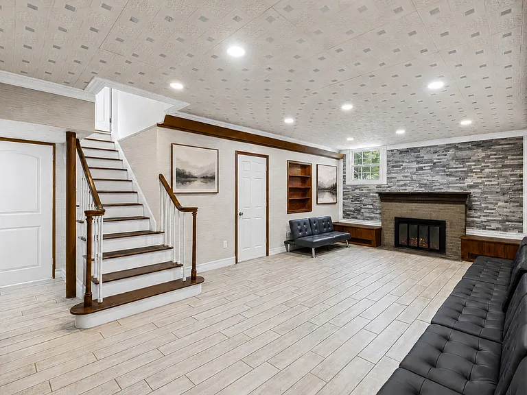 140 N Farview Ave — Photo 19
