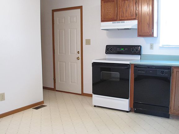 5th image of 5265 Parkview Cir