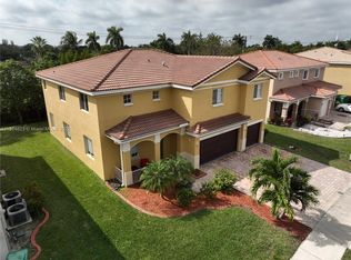 960 NW 204th St #960, Miami, FL 33169