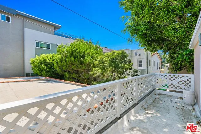 9965 1/2 Durant Dr — Photo 12