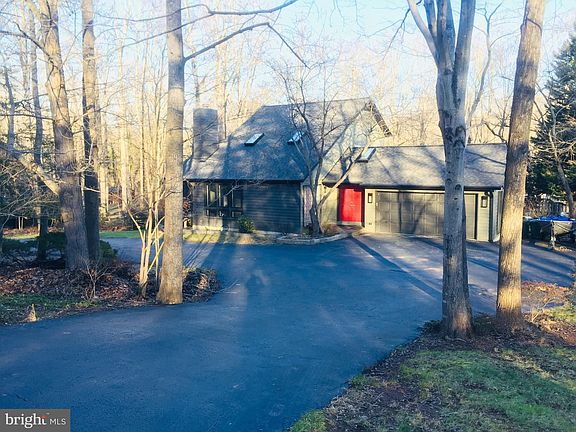 2nd image of 6252 Occoquan Forest Dr