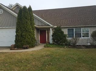 4355 Marina Dr, Vermilion, OH
