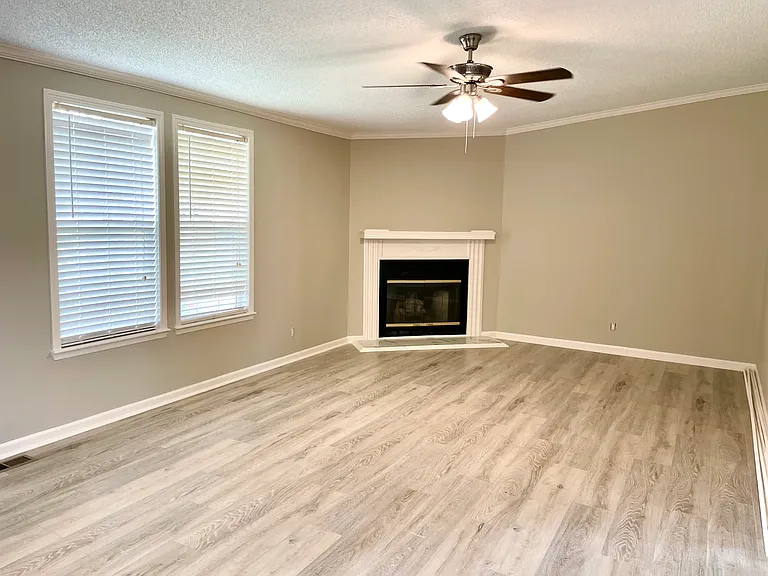 115 Lacy Ln — Photo 5