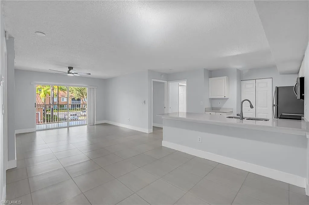 1830 Florida Club Cir — Photo 2