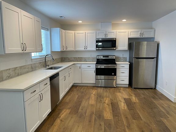 2nd image of 2805 W Marina Dr #B6