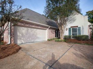 710 Versailles Dr, Ridgeland, MS 39157