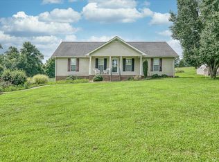 2975 Eagle Landing Dr, Cookeville, TN 38506