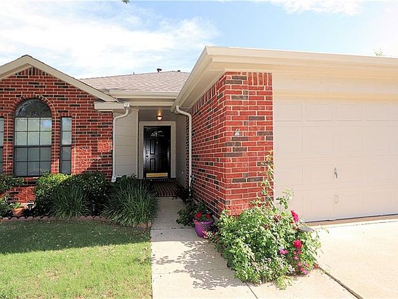2nd image of 736 Teakwood Dr