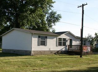 712 E Park St, Vandalia, MO 63382