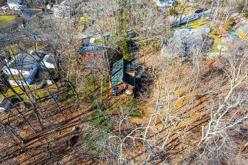 1st image of 62 Summit Dr