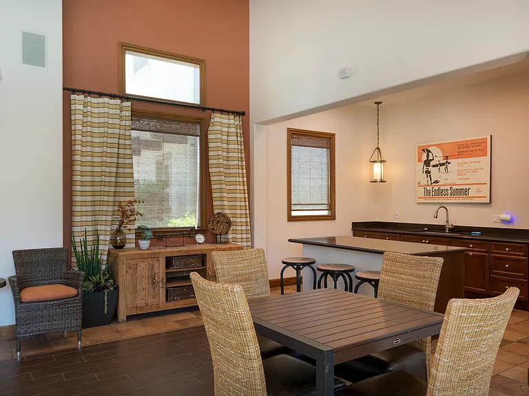 526 S Melrose St — Photo 26