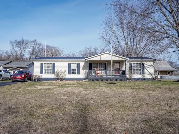 11493 Highland Hills Dr, Hillsboro, OH 45133