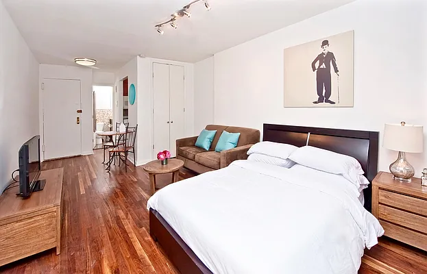 Rented by NOVO | media 50