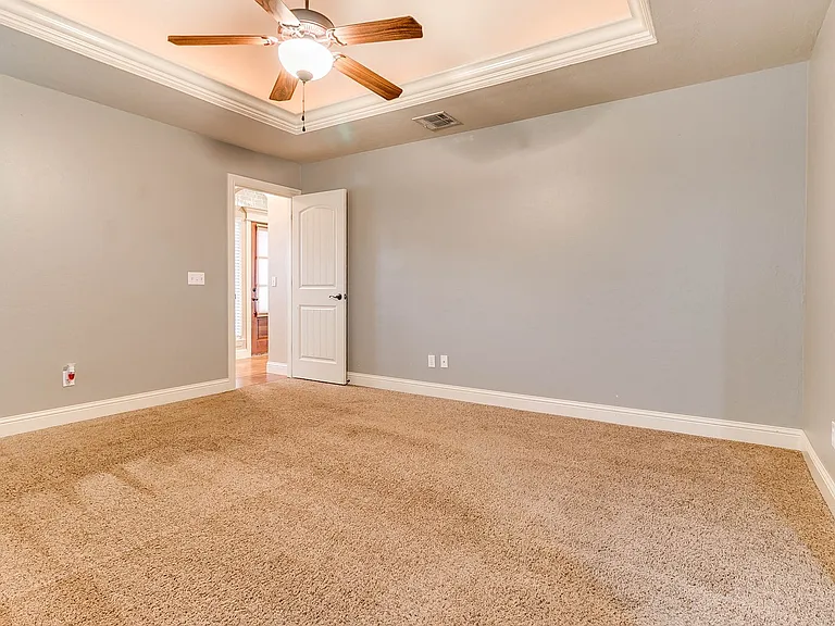 4909 Kelly Lakes Dr — Photo 37