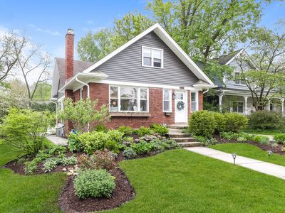 855 Hillside Ave, Glen Ellyn, IL, 60137