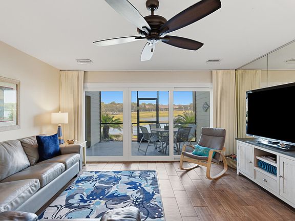 2nd image of 35 Driftwood Bay S Unit 134