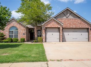 4409 W Canopy Meadows Dr, Rogers, AR 72758