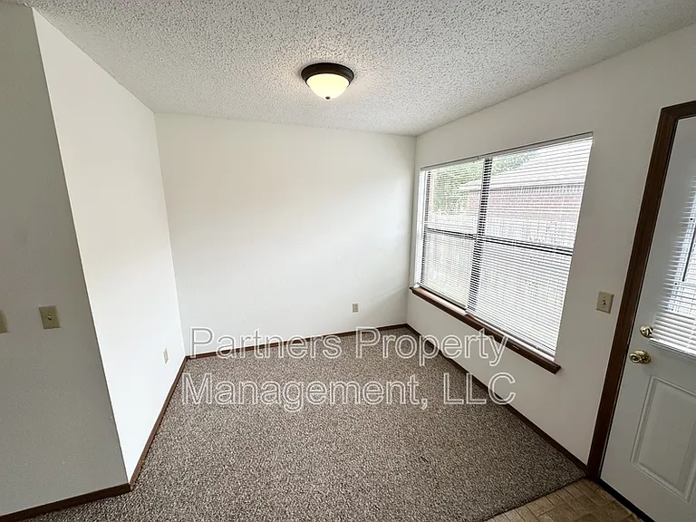 1661 N Dawn Dr #2 — Photo 4