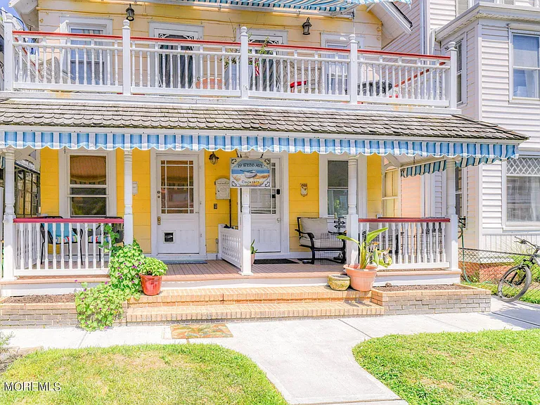 19 Webb Ave #1E — Photo 3