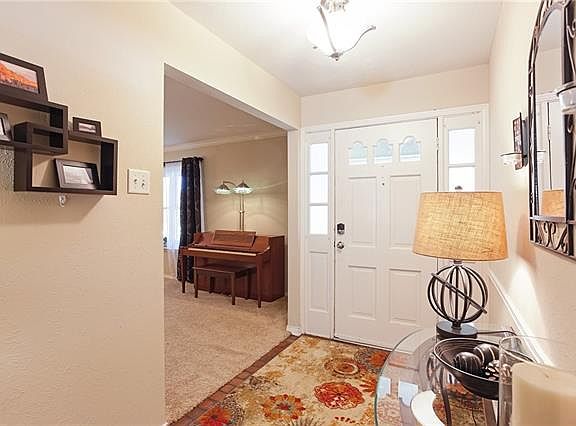 4th image of 1620 Villanova Dr